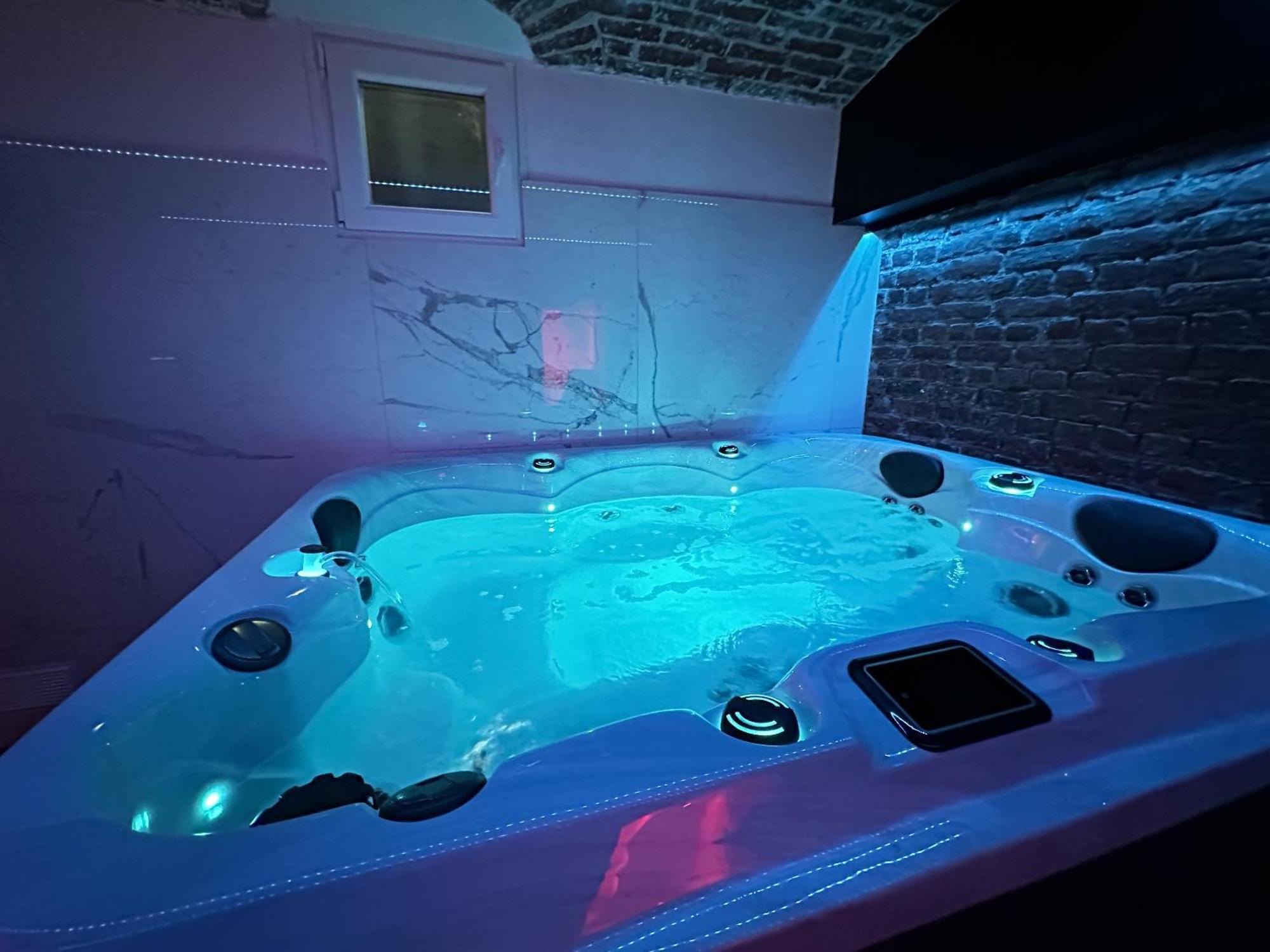 Le Bijou - Appartement, Sauna Et Jacuzzi - ليل المظهر الخارجي الصورة