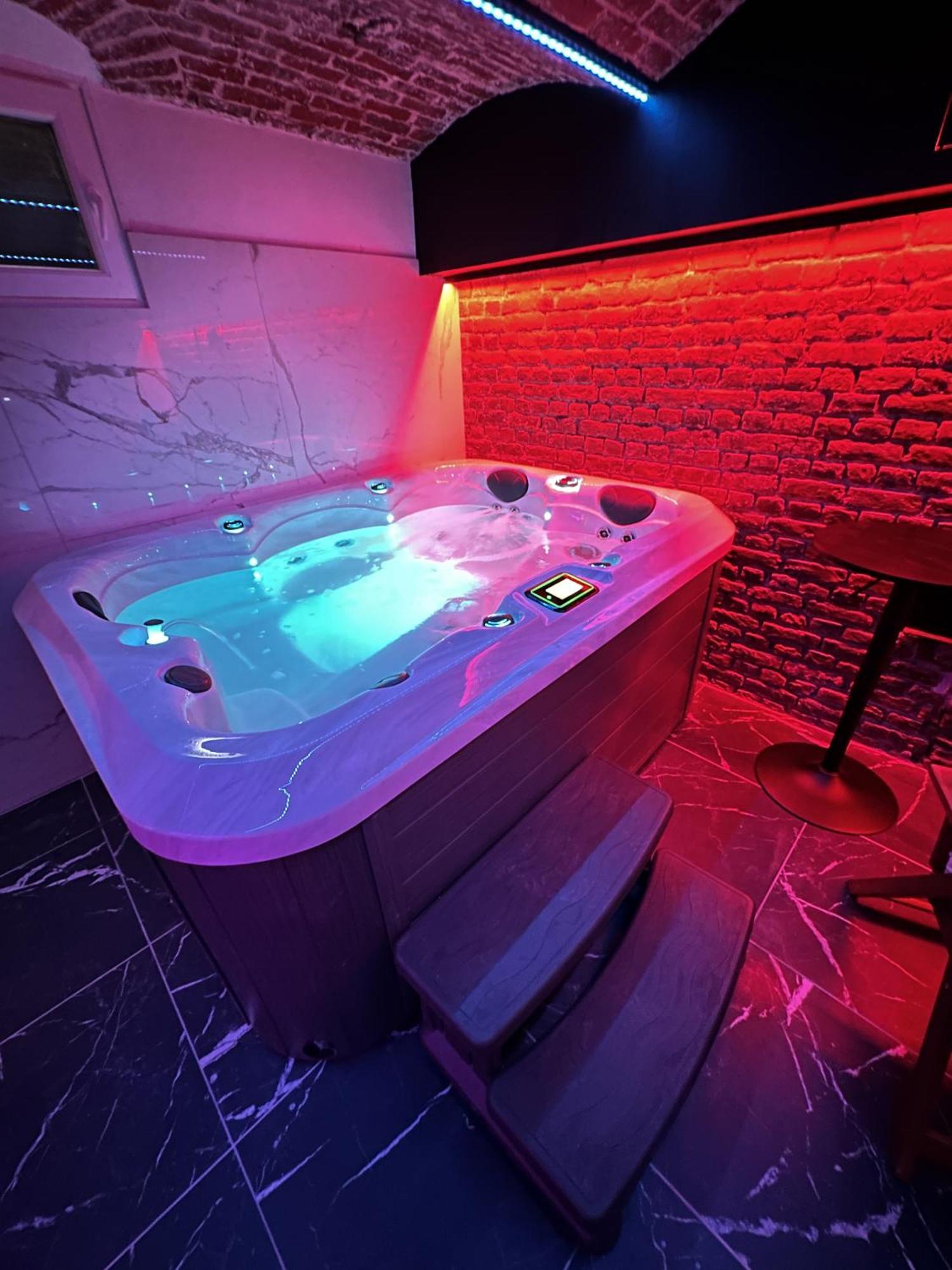 Le Bijou - Appartement, Sauna Et Jacuzzi - ليل المظهر الخارجي الصورة
